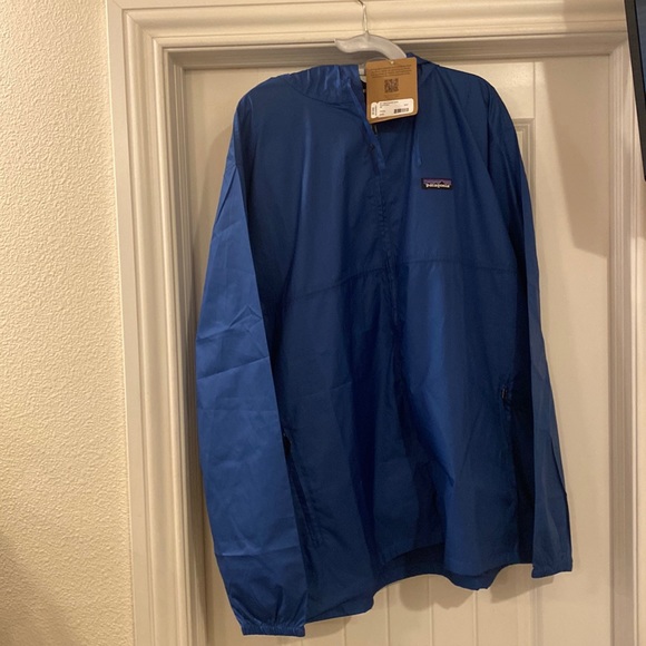 Patagonia Other - Patagonia men’s Light & Variable hooded jacket